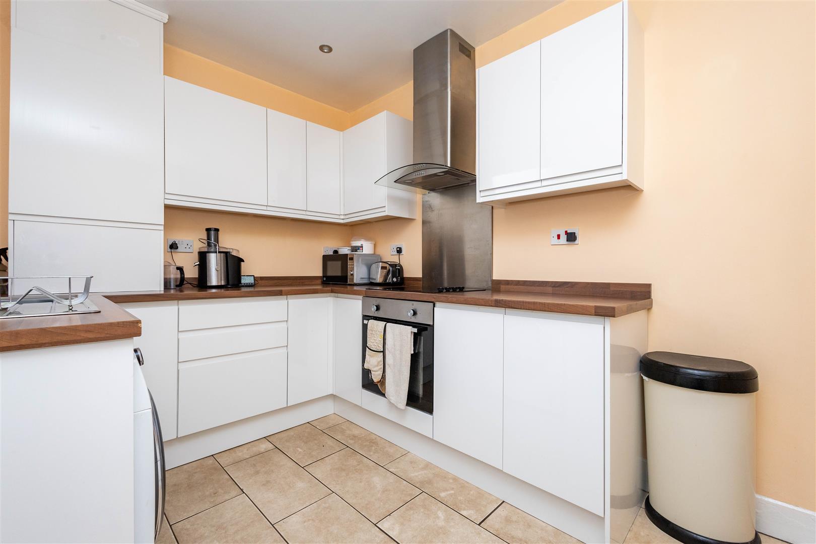 2 bed property in Eaves Lane, Chorley